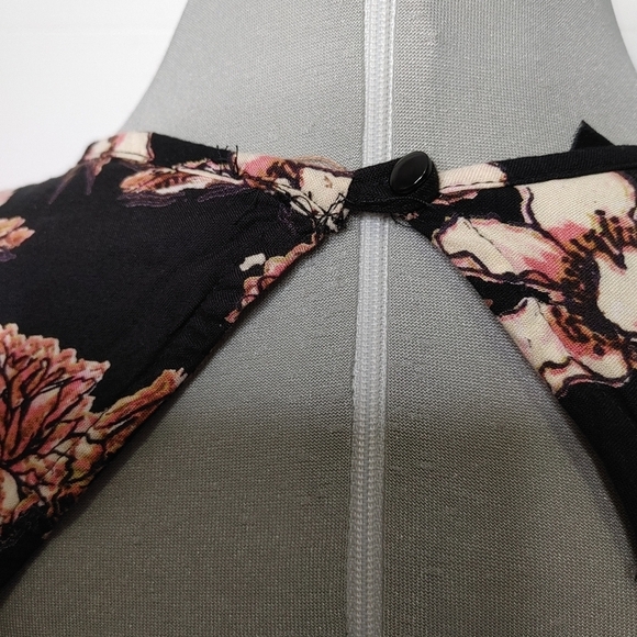 ANGIE Floral Boho Romper M - Picture 5 of 14